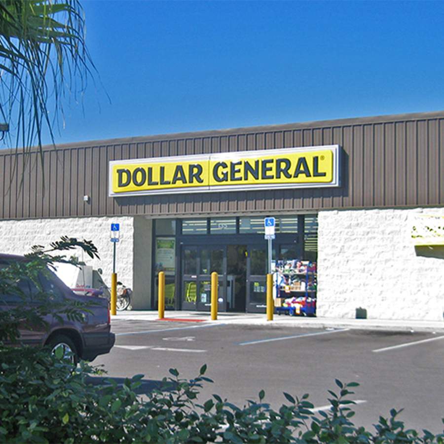 Dollar</br / />General